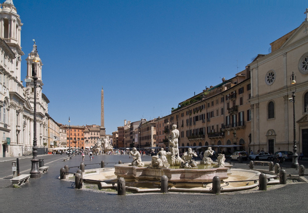 La storica e pittoresta Piazza Navona
